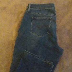 Levi's Capris size 20W